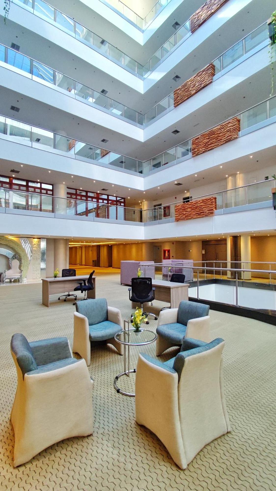 Rosa Bela Hotel & Convention Center Puerto Ordaz Exteriör bild